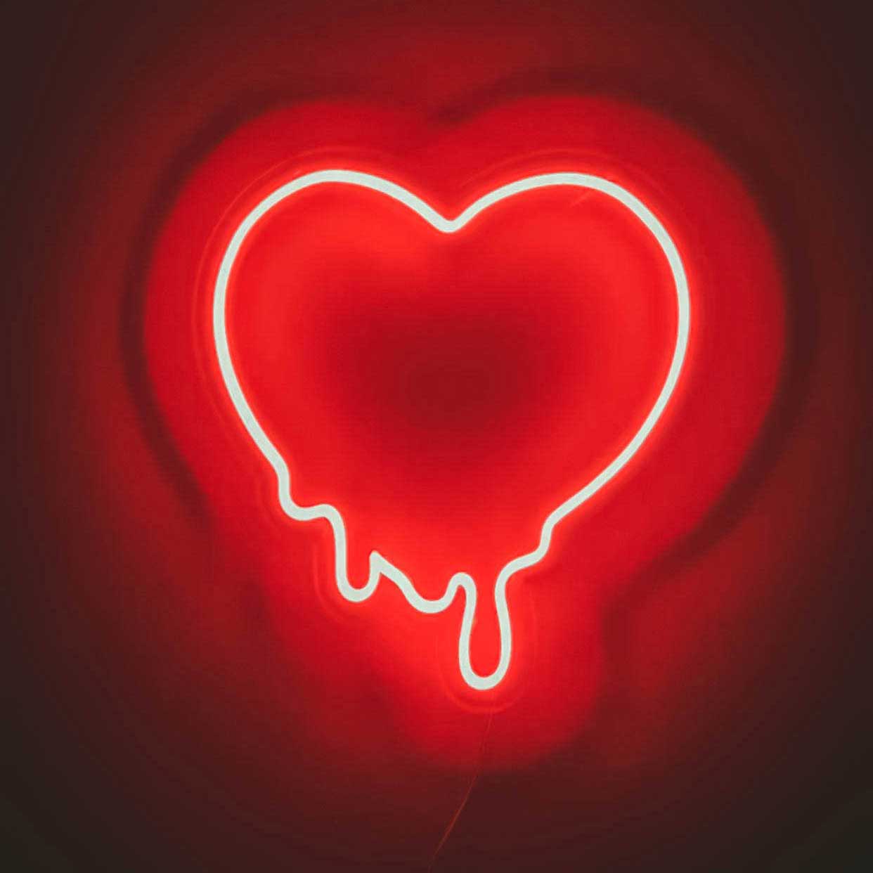 Dripping Heart Neon Sign – Canvas Freaks