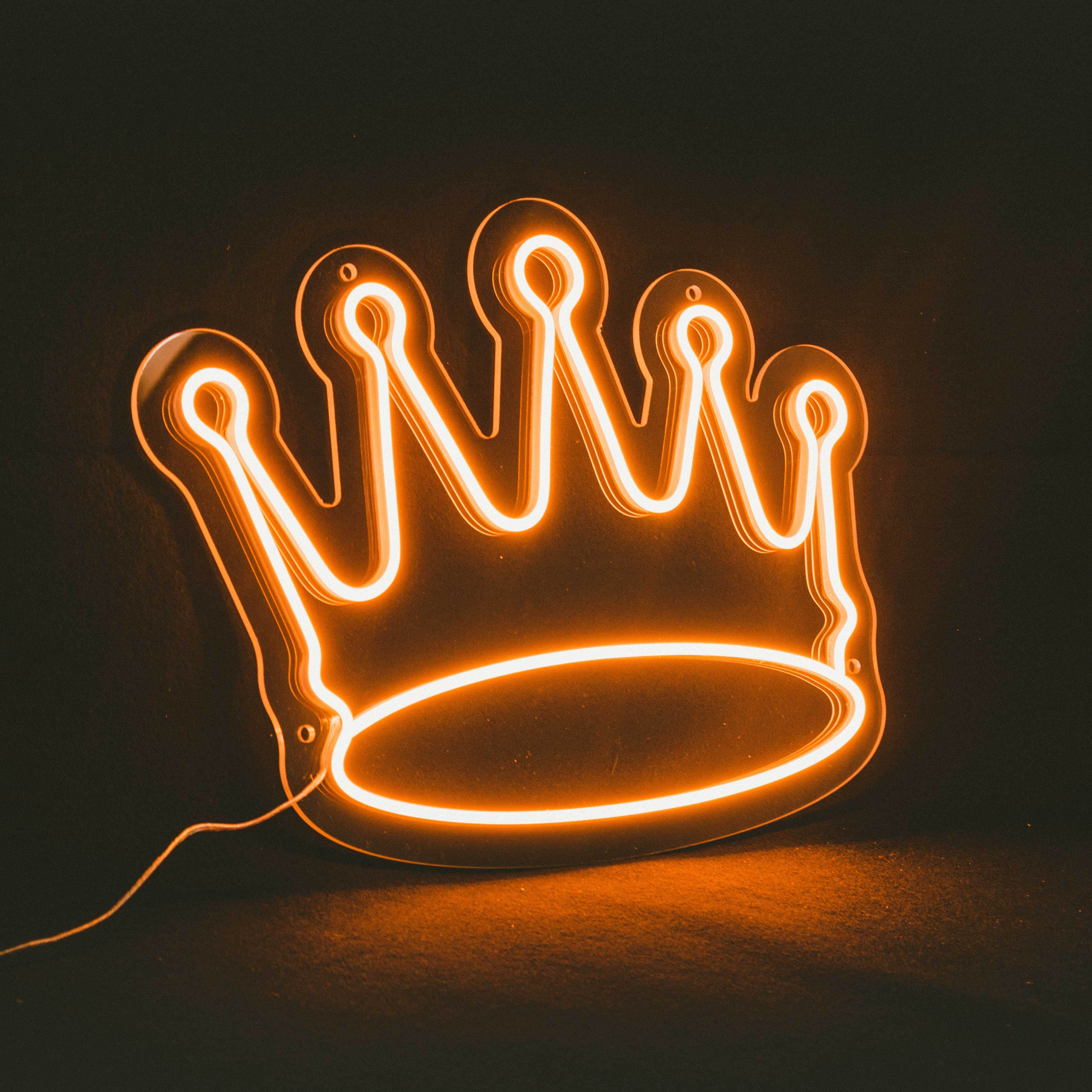 Crowned King Neon Sign – Canvas Freaks